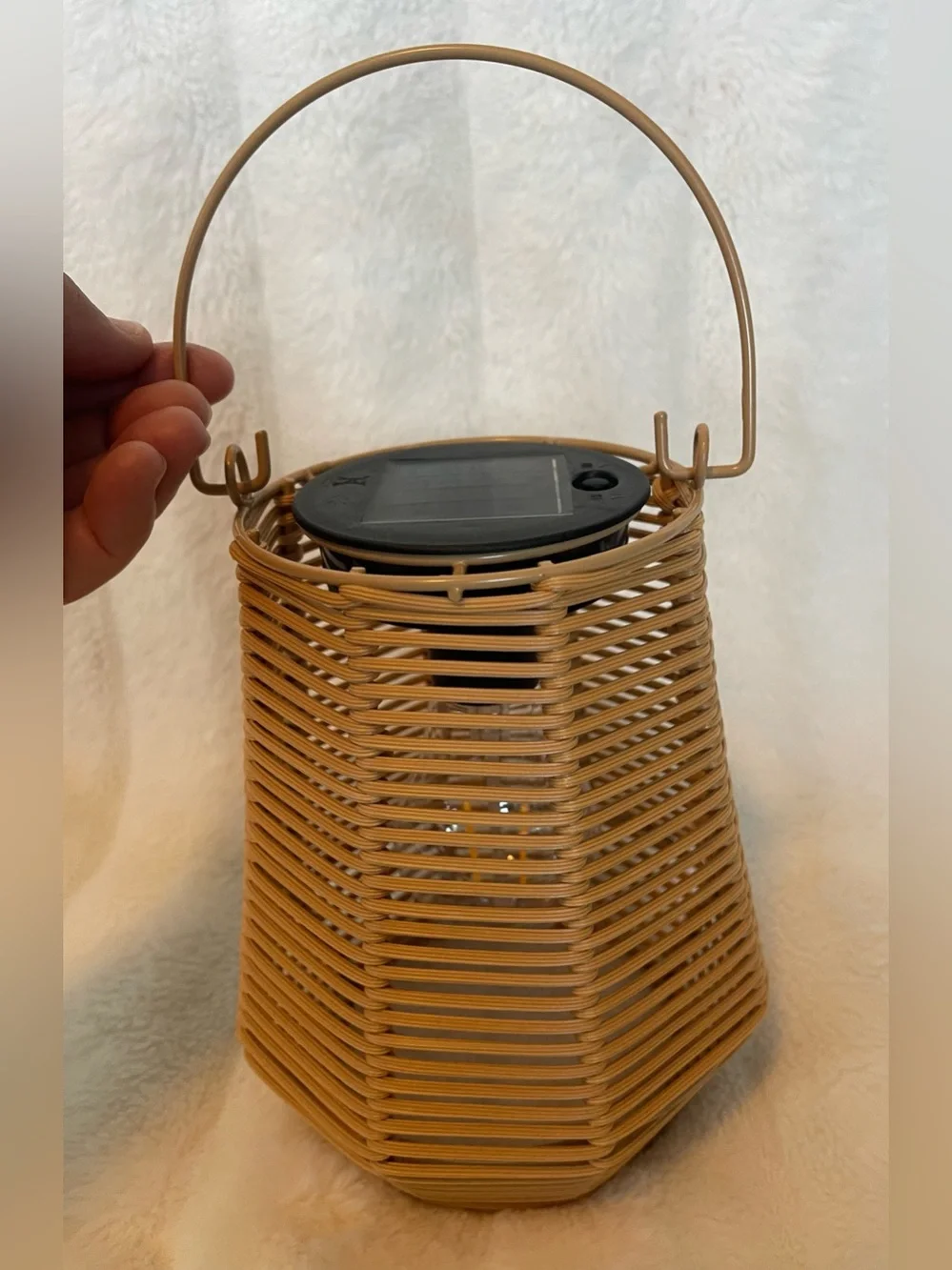 N/A woven rattan